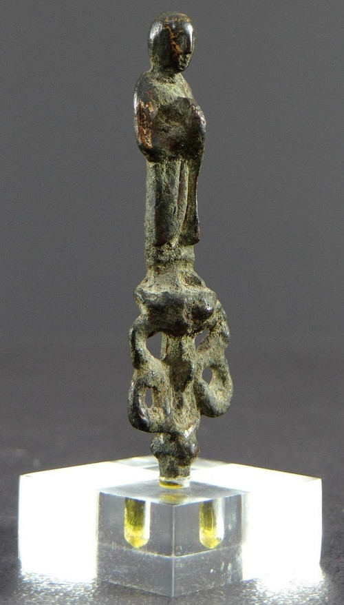 China, Zeit der Tang-Dynastie (618-907), seltene Miniatur-Bronzestatue eines buddhistischen Mönchs.