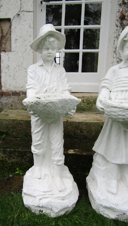 Garden statues