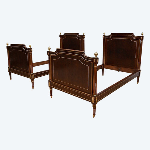 Pair of Mahogany Twin Beds, Louis XVI style - Late 19th century