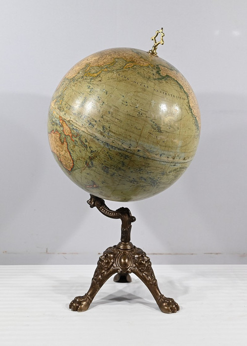 Earth Globe in Lithographed Paper and Cast Iron, J.Lebègue & Cie - Late 19th century