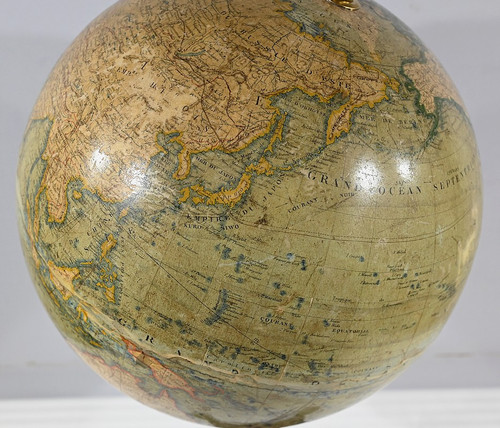 Earth Globe in Lithographed Paper and Cast Iron, J.Lebègue & Cie - Late 19th century