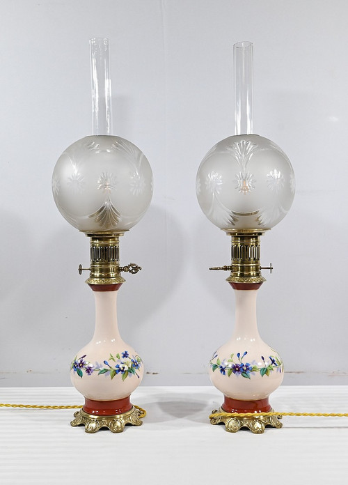 Pair of Porcelain Oil Lamps, electrified - Late 19th century