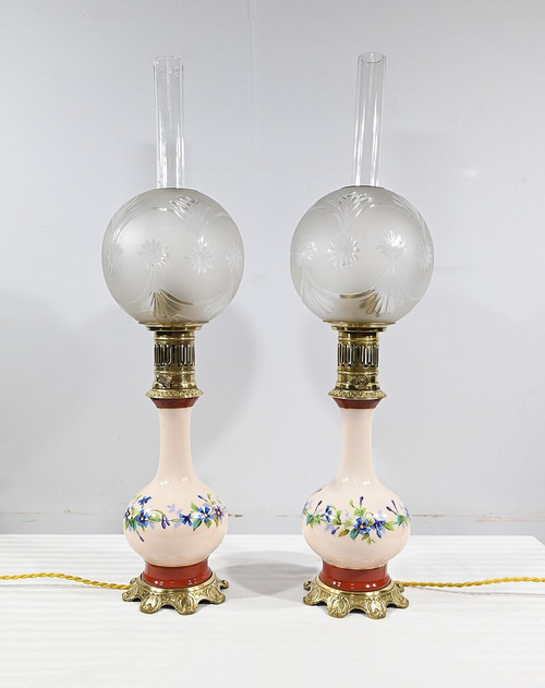 Pair of Porcelain Oil Lamps, electrified - Late 19th century