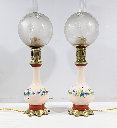 Pair of Porcelain Oil Lamps, electrified - Late 19th century