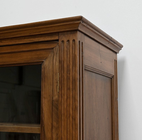 Solid walnut bookcase, Louis XVI style - Mid-19th century