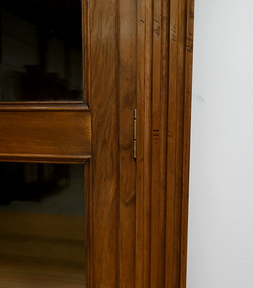 Solid walnut bookcase, Louis XVI style - Mid-19th century