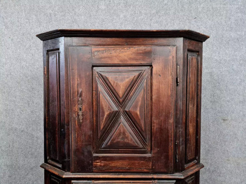 Credenza rustica in stile Luigi XIII in rovere massiccio del 1800 circa.