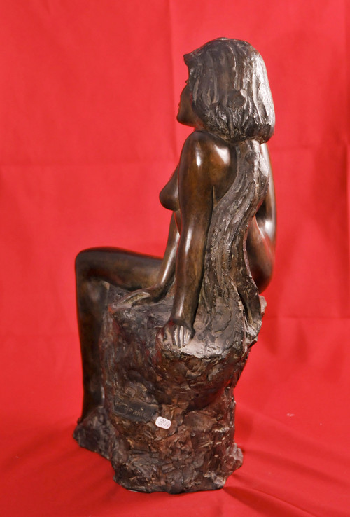  Jean-Pierre GONNIN, Young woman sitting on a rock, bronze