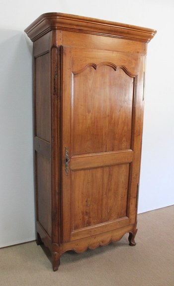  Bonnetière in solid cherry, Louis XV style - Early 19th century