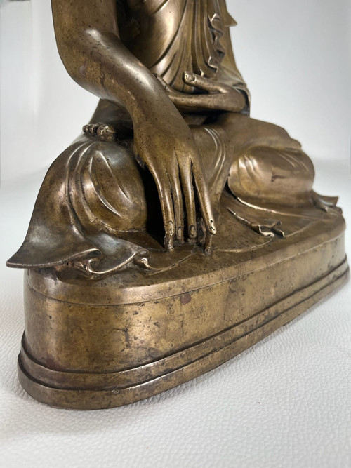 Buddha Shakyamuni in bronzo, XIX secolo.