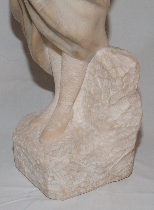 Alabaster Sculpture Young Pugi Girl Late 19th Century