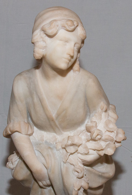 Alabaster Sculpture Young Pugi Girl Late 19th Century