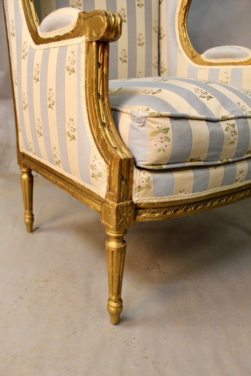 Bergère à Oreilles De Style Louis XVI En Bois Doré 