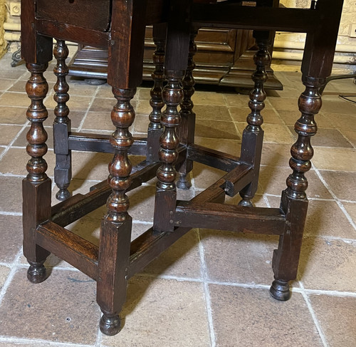 Oak Gateleg Table From The 17th Century