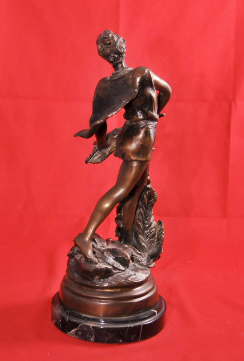 DOLL, bronze woman