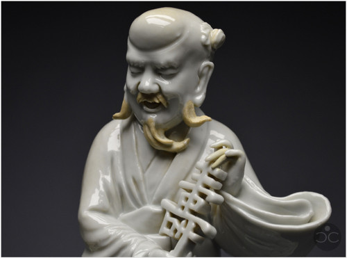 China, 18th century, Chinese white porcelain group depicting the Taoist god Shoulao