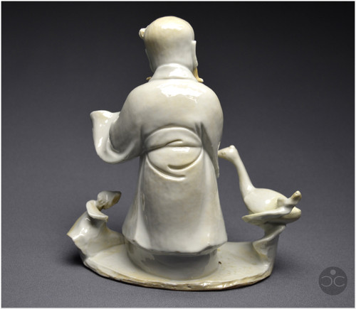 China, 18th century, Chinese white porcelain group depicting the Taoist god Shoulao