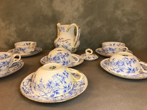 Ensemble de service à thé en porcelaine de Sarreguemines d'époque 19 ème 