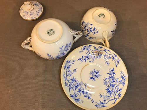 Ensemble de service à thé en porcelaine de Sarreguemines d'époque 19 ème 