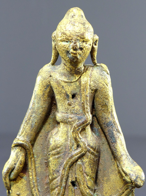 Birmanie, Région De Bagan, XVIIIème Siècle Ou Antérieur, Statue En Bronze Représentant Bouddha.