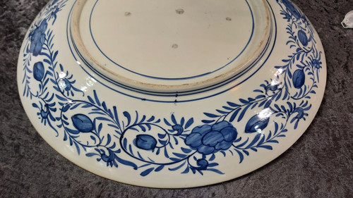 Rare and very large 19th century Imari dish