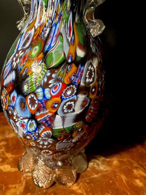 Vase col Murano millefiori de Murano à anses des Années "60" aux riches et divers couleurs