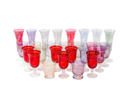 Ensemble de verres de style cristal de bohème, travail contemporain