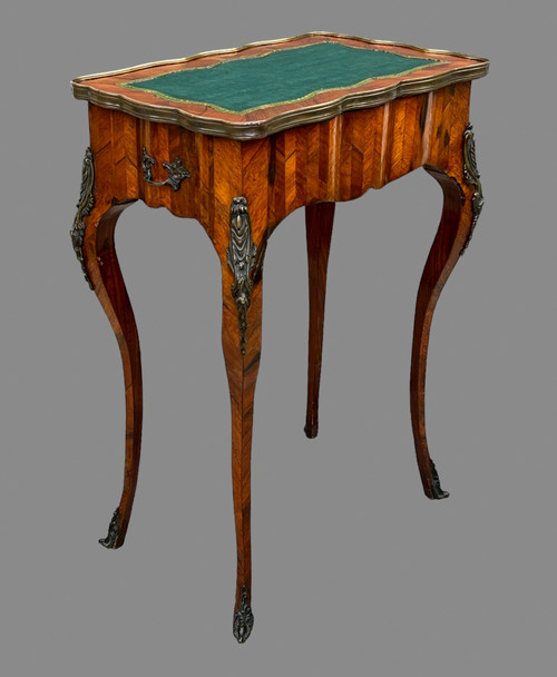 XIXth CENTURY LOUIS XV STYLE ESTAMPLED SALON TABLE / VIOLONED IN MARQUETRY