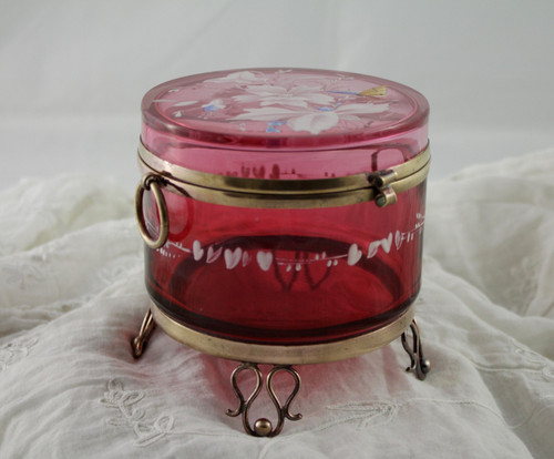 Pink glass box with enamel decoration attributed to Cristallerie Moser 1880-1900