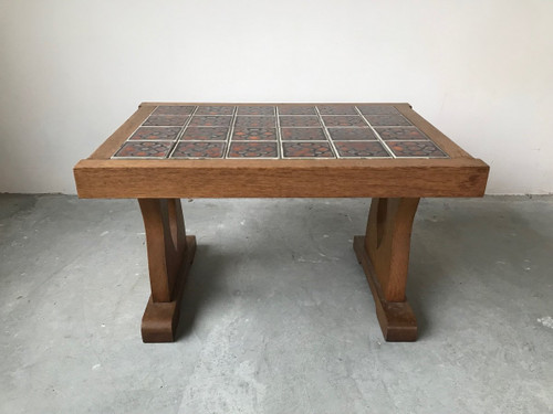 Table basse en céramique et chêne, Guillerme et Chambron, vers 1950.