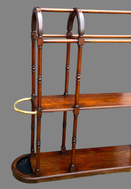 19th CENTURY WALNUT HOUSEHOLD AND ROPE HOLDER IN BRASS AND ZINC POTS