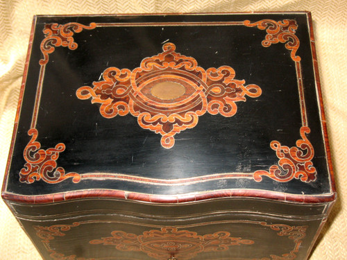 Napoleon III 19th century marquetry liqueur cellar case