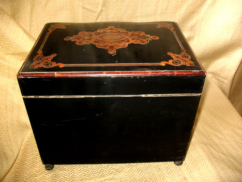 Napoleon III 19th century marquetry liqueur cellar case