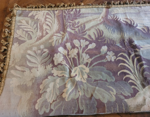 Tapestry table rug from the 19th century