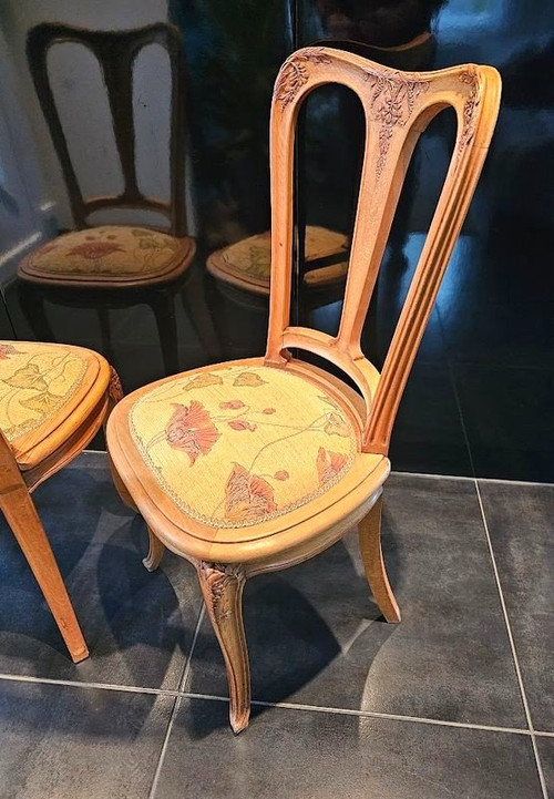 Pair of Art Nouveau chairs School of Nancy "Glycine"