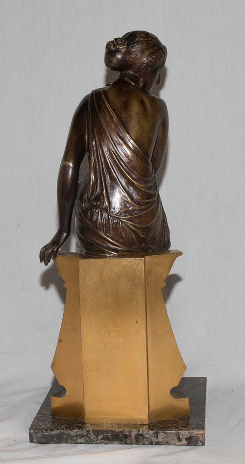 Bronzo "donna antica" firmata Peiffer 1832-1886