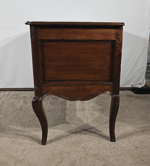 Sauteuse Commode in Amaranth and Mahogany, Louis XV – 18th Century