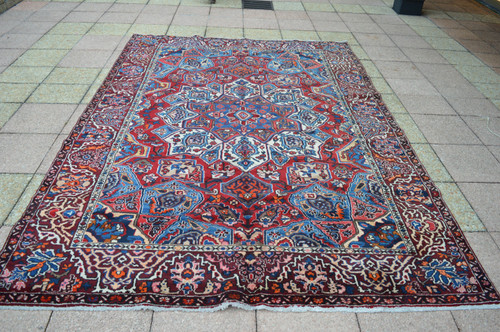 Iranian carpet (Bakhtiar)