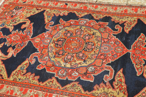 Old carpet from Iran (Melaier)