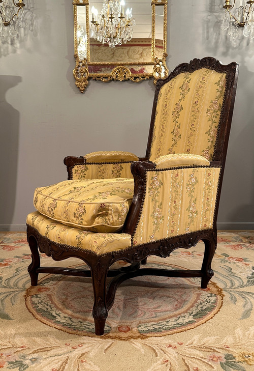 Important Bergère In Walnut From The Regency Period Circa 1720