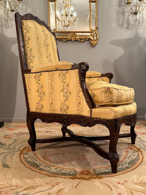 Important Bergère In Walnut From The Regency Period Circa 1720