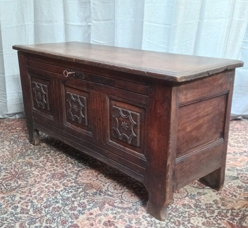 19th century Louis XIV oak chest