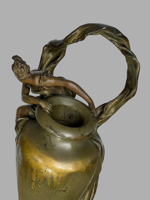 VASO ART NOUVEAU IN METALLO PATINATO FIRMATO DA ANTON NELSON ( 1880 -1910 ) SULLA BASE