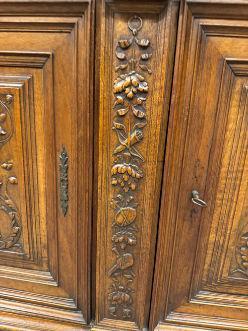 TWO-BODY CARVED RENAISSANCE BUFFET