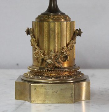  Paar Bronze-Schmuckstücke mit zwei Patinas, Geschmack Louis XVI - Anfang des 19. Jahrhunderts