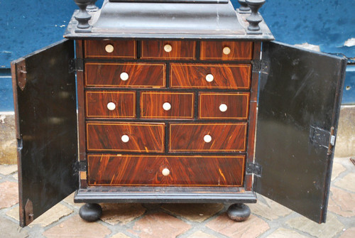 17th century Flanders cabinet