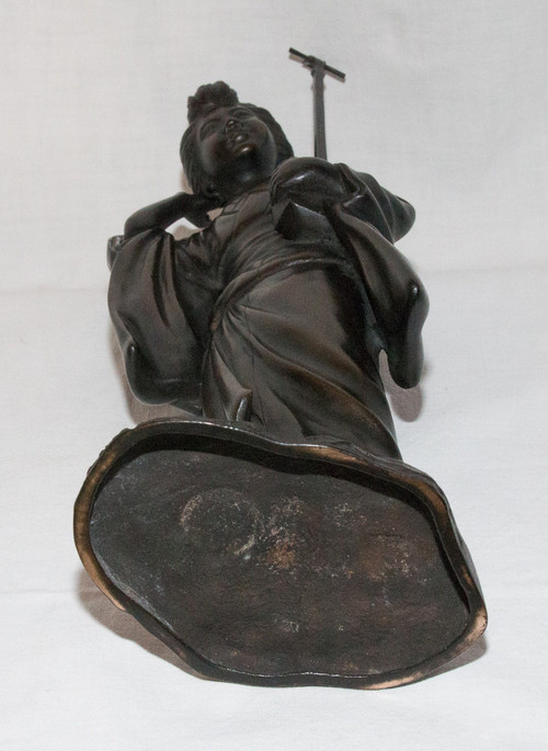 Geisha Bronze Sculpture Japan Meiji period