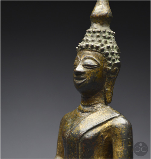 Laos, XVIIIème siècle, Bouddha en position bumisparsha mudra, Bronze anciennement laqué et doré