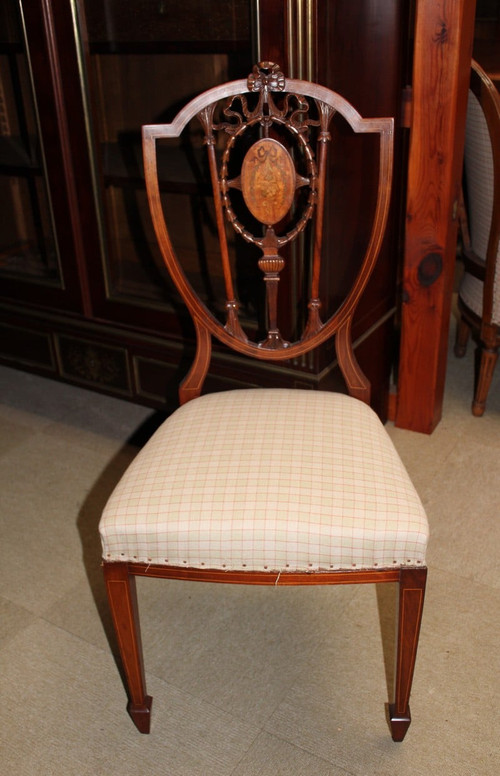 English Mahogany Living Room – Early 20th Century