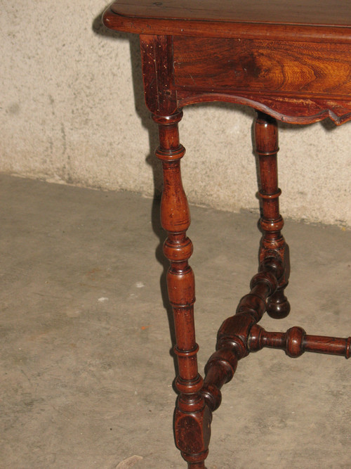 Lady's desk writing table in walnut with 1 drawer in belt Louis XIV period early 18th flag